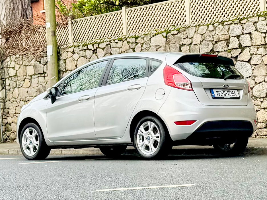 2015 Ford Fiesta ZETEC 1.2L !!! €7,950