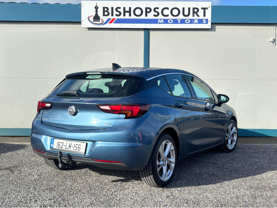 2016 Opel Astra - image 8