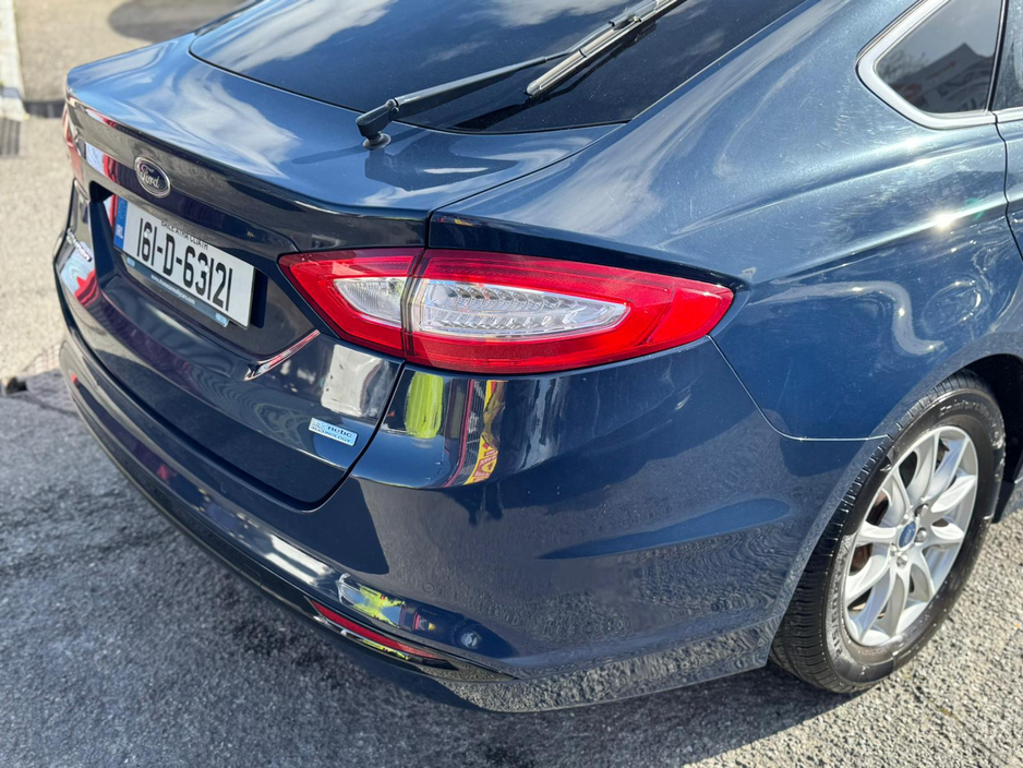 2016 Ford Mondeo - image 8