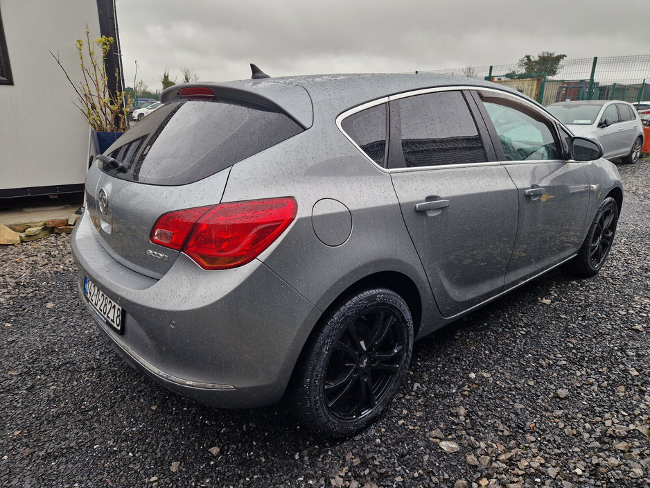 2014 Vauxhall Astra  €5,250