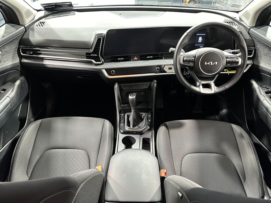 2025 Kia Sportage - image 8