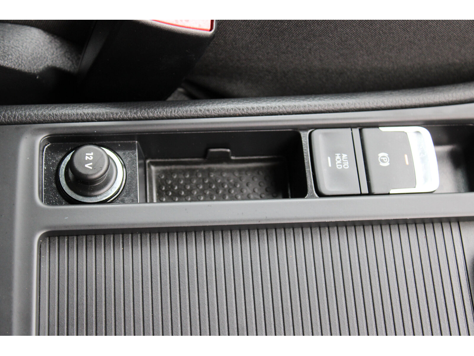 2018 Volkswagen Golf - image 20