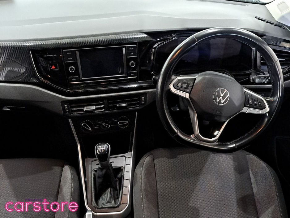 2022 Volkswagen Polo - image 11