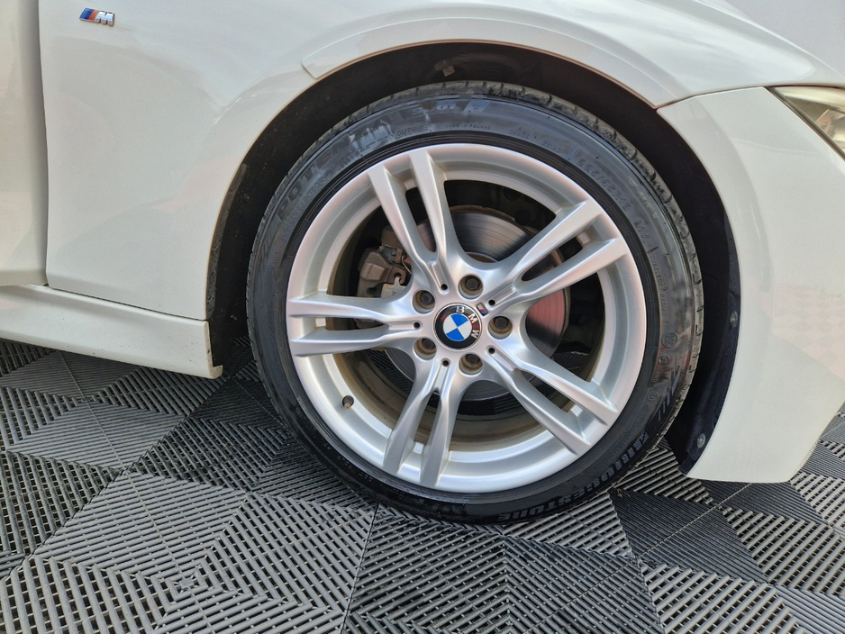 2014 BMW 3 Series - image 40