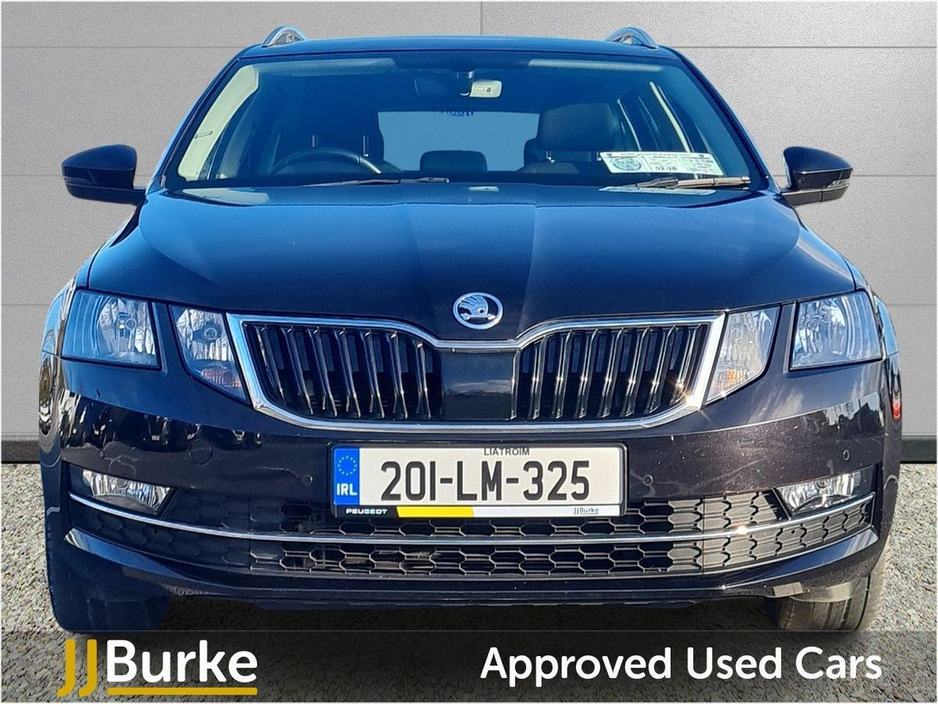 2020 Skoda Octavia - image 2