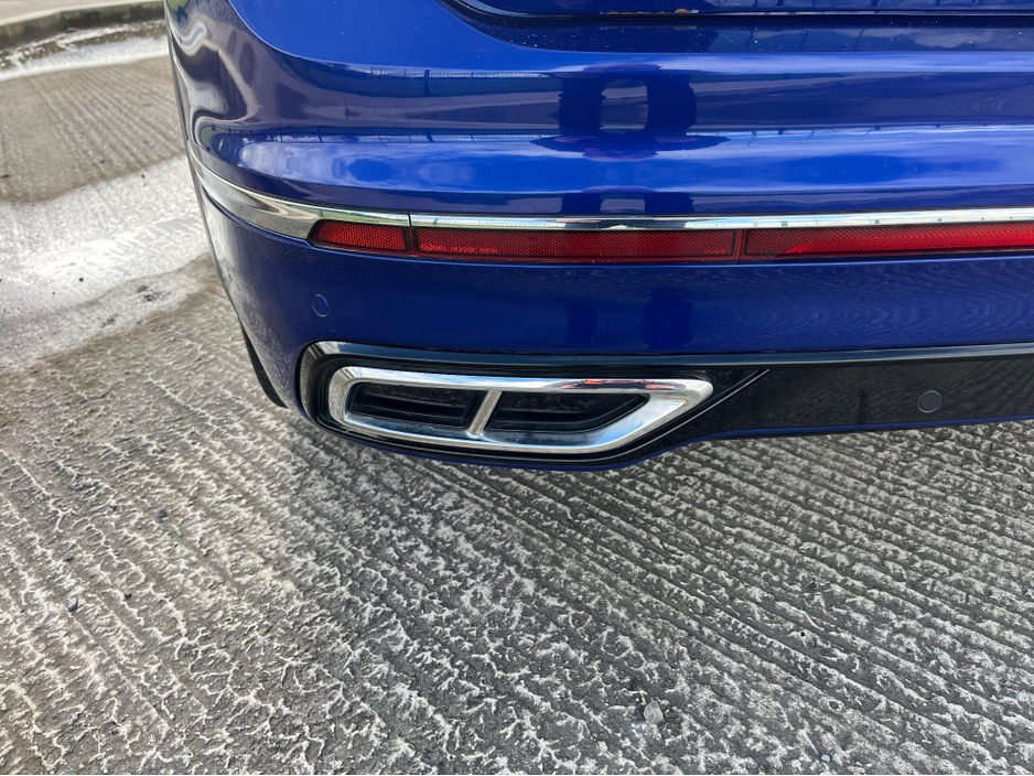 2021 Volkswagen Tiguan - image 4