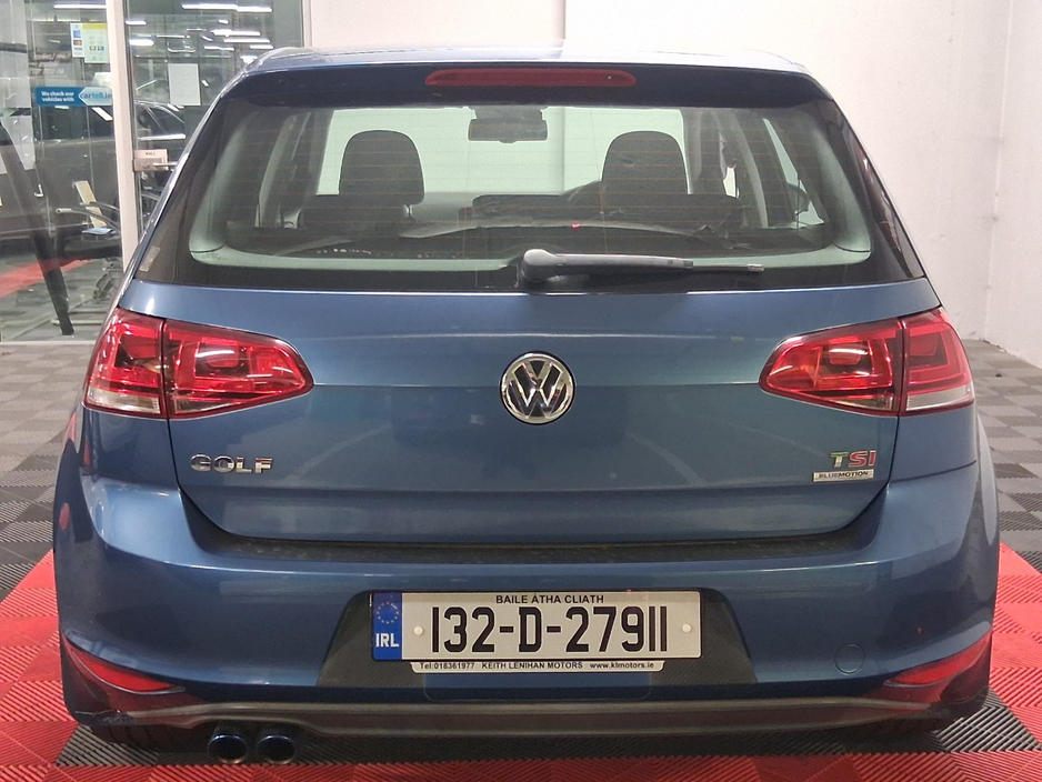 2013 Volkswagen Golf - image 4
