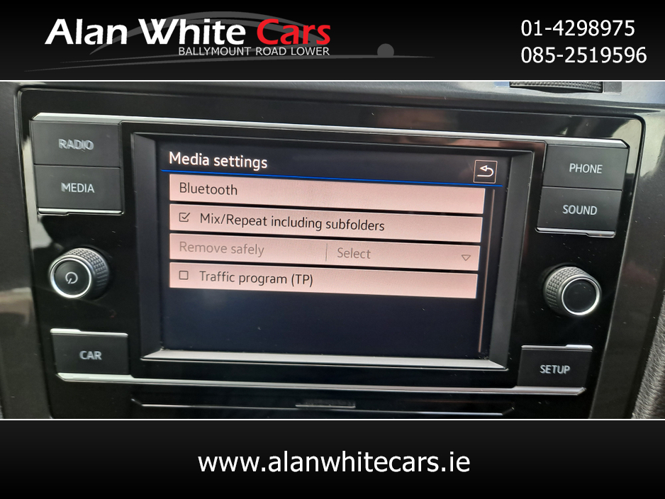 2018 Volkswagen Golf - image 32