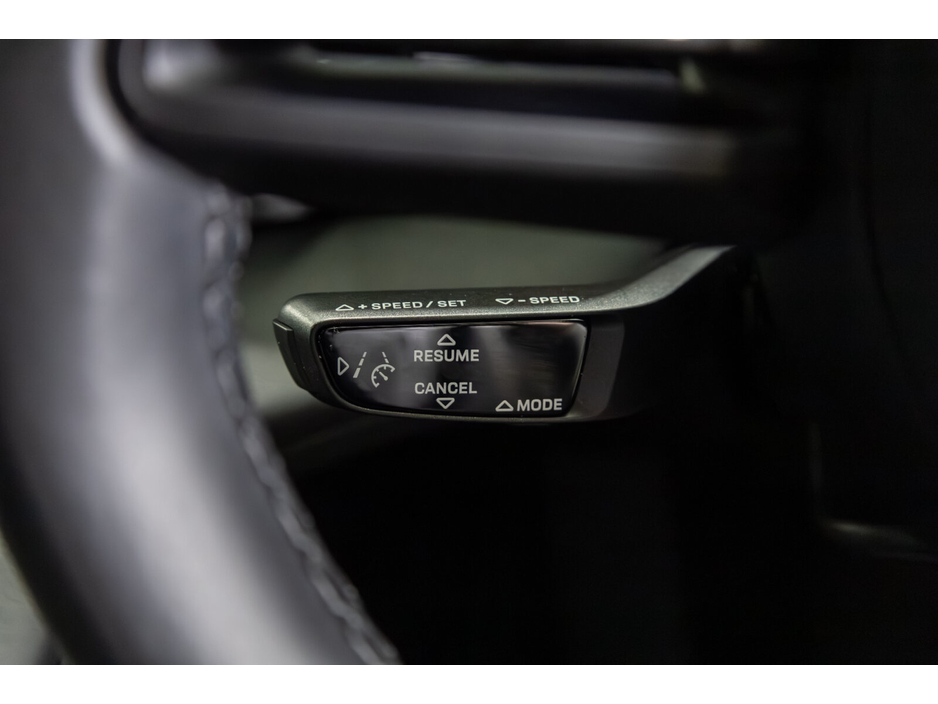 2022 Porsche Taycan - image 16