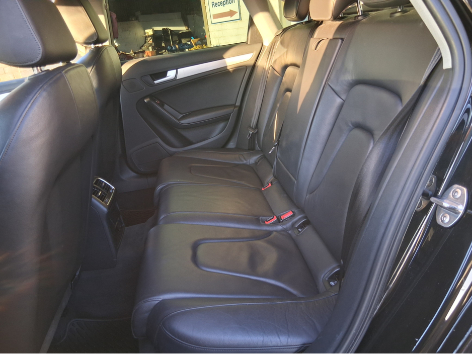 2015 Audi A4 - image 12