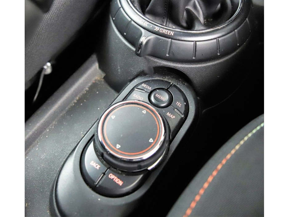 2016 MINI Hatch 1.5 AUTO 5DR *1 YEARS WARRANTY* €14,990