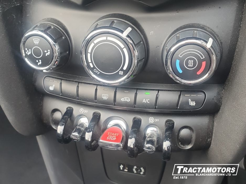 2016 MINI Convertible COOPER €15,999