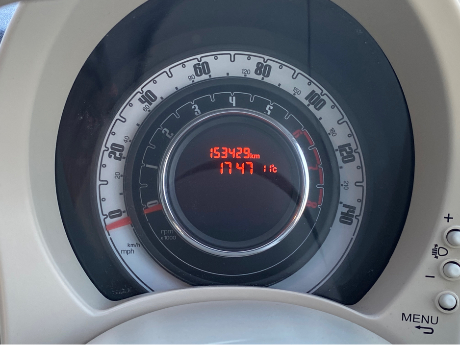 2015 Fiat 500 - image 9