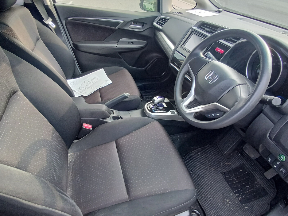 2017 Honda Fit - image 13