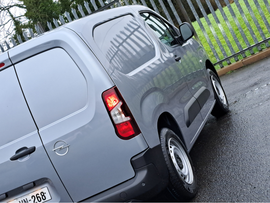 2026 Opel Combo KOMFORT  L1H1 1.5TD 100BHP  **LED HEADLIGTS** €21,098