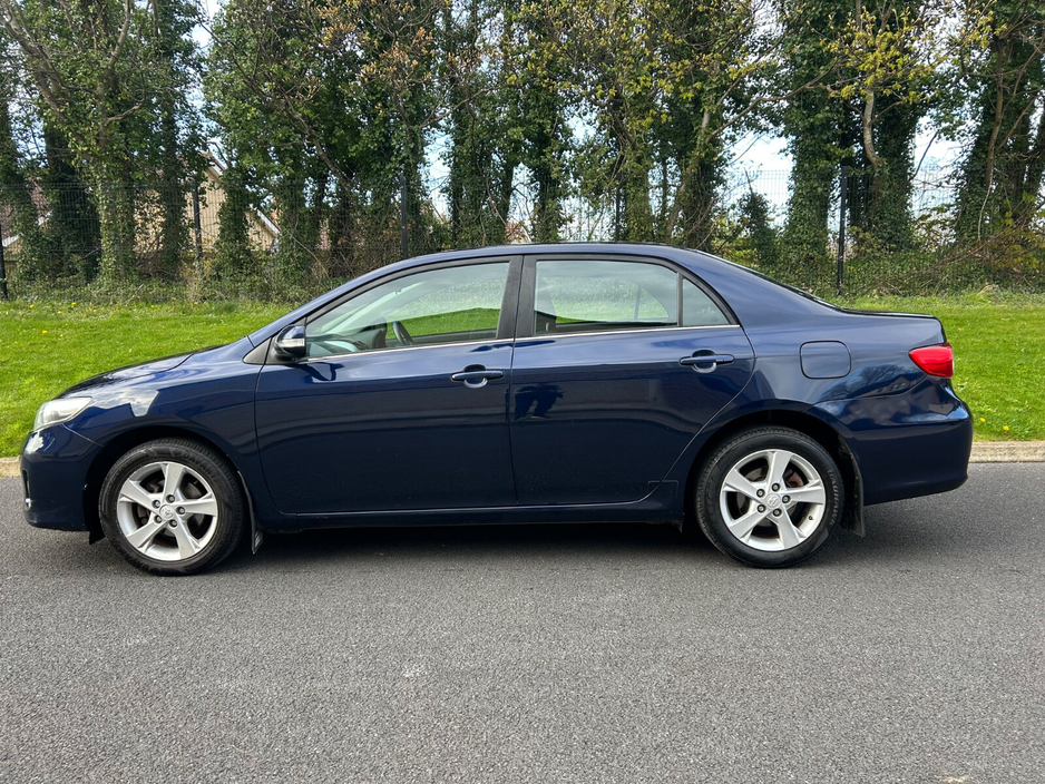 2011 Toyota Corolla - image 8