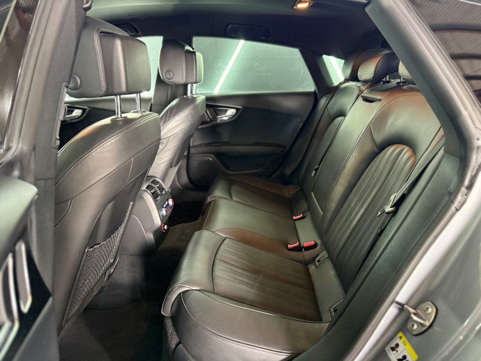 2015 Audi A7 - image 23
