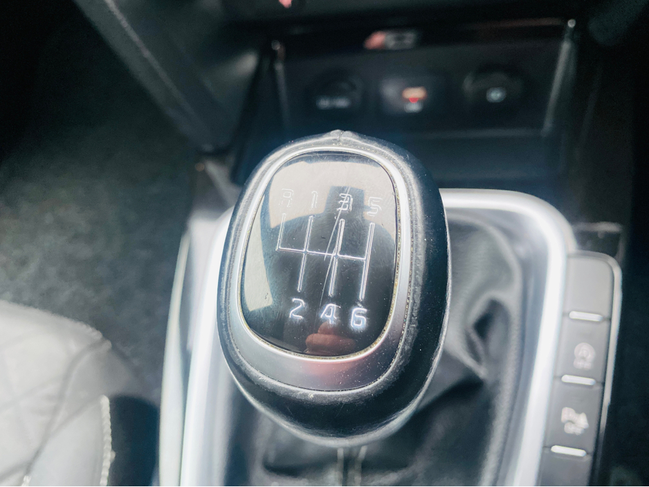 2021 Kia Ceed - image 24