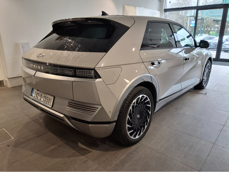 2024 Hyundai Ioniq 5 - image 2
