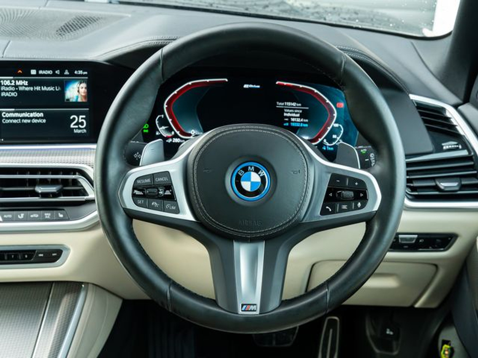2022 BMW X5 - image 13