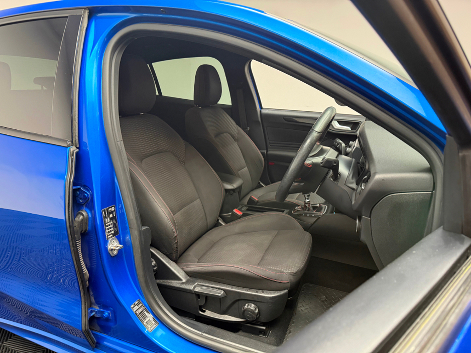 2021 Ford Focus - image 11