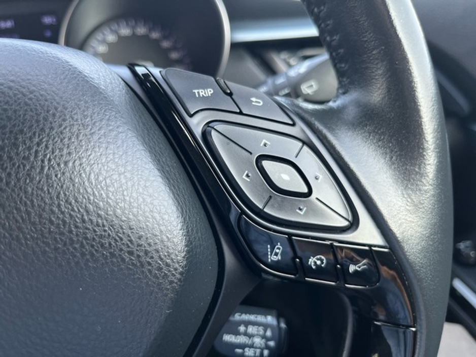 2021 Toyota C-HR *WAS €27,888 NOW €26,888* SPORT 1.8 HYBRID €26,888