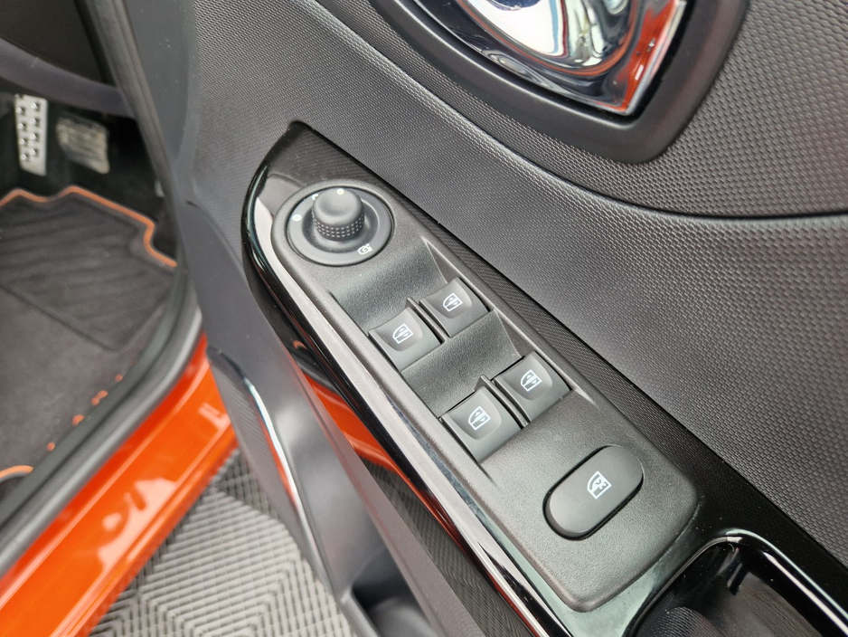 2015 Renault Captur - image 27