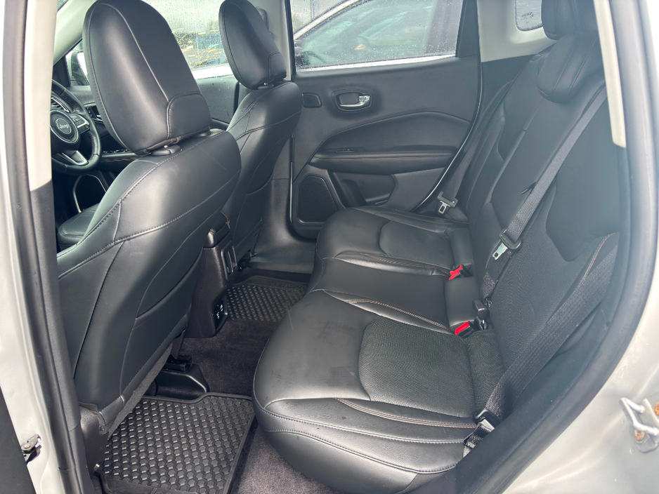 2019 Jeep Compass - image 8