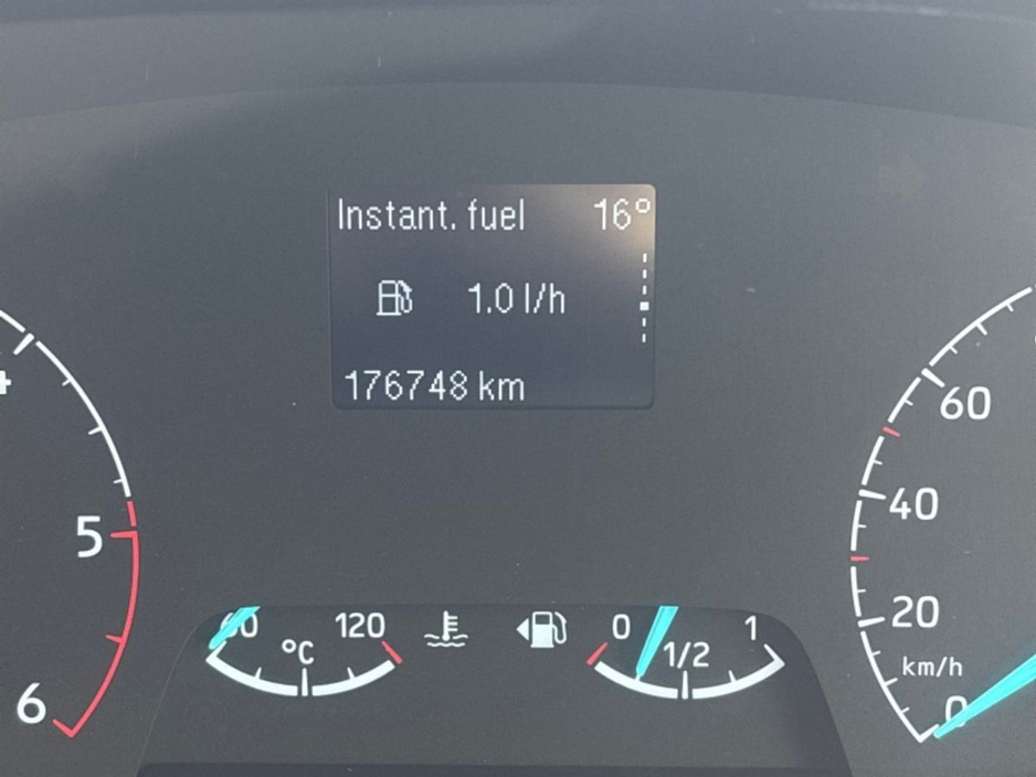 2020 Ford Transit - image 10