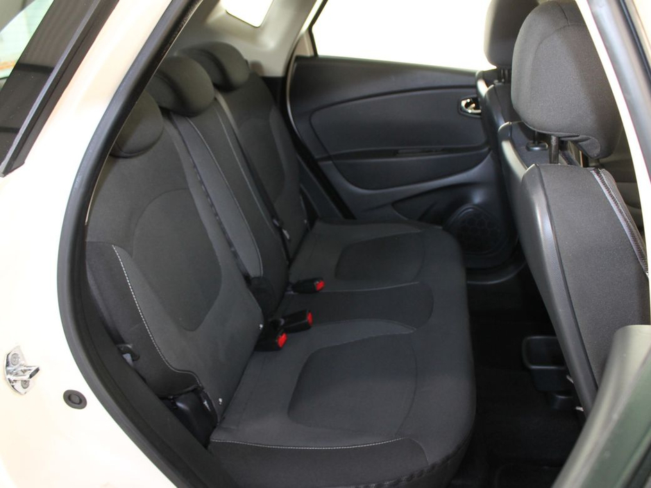 2016 Renault Captur - image 13