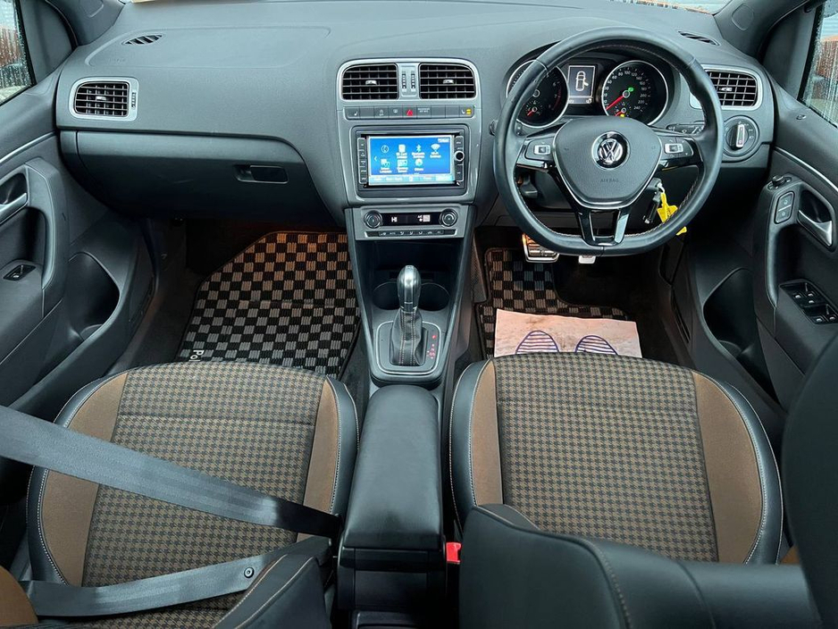 2017 Volkswagen Polo ORIGINAL EDITION 1.2 TSI AUTO // HEATED SEATS // REVERSE CAMERA // 16" MULTISPOKE ALLOYS €13,900