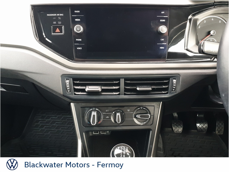 2020 Volkswagen Polo - image 17