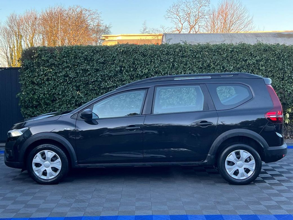 2024 Dacia Jogger ESSENTIAL 7-SEATER 1.0 TCE // PARKING SENSORS // AIR CONDITIONING // CRUISE CONTROL €19,900