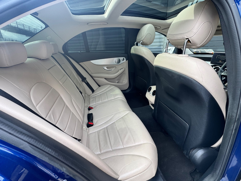 2016 Mercedes-Benz C Class - image 11