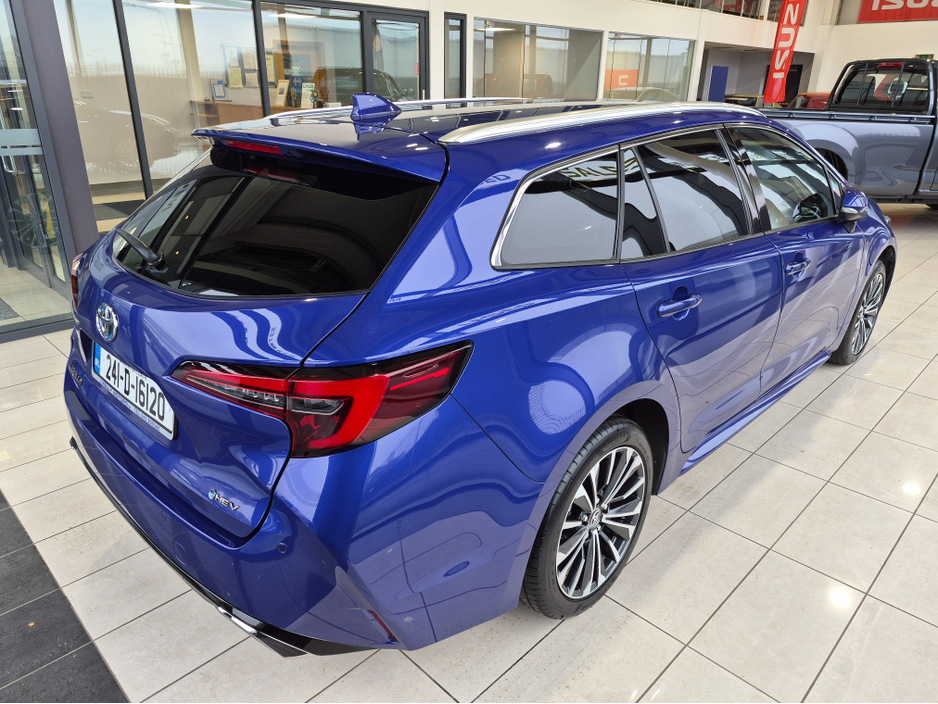 2024 Toyota Corolla - image 3