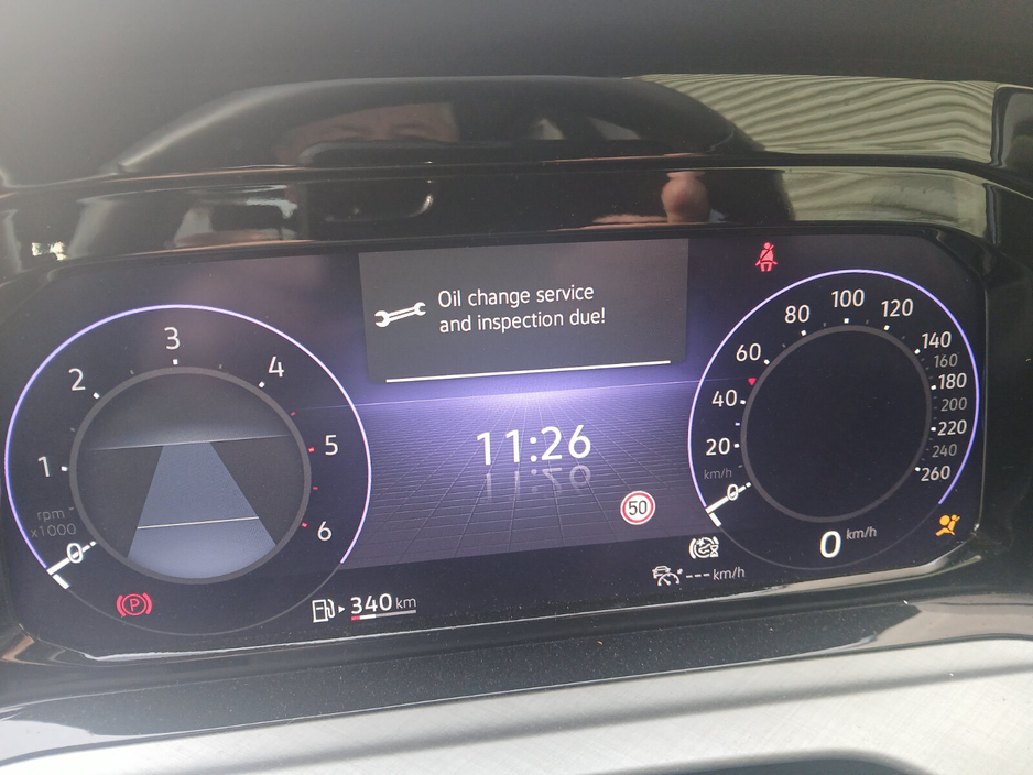 2023 Volkswagen Golf 2.0 TDI 115HP Life €24,995