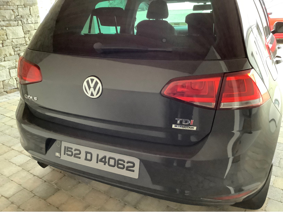 2015 Volkswagen Golf - image 13