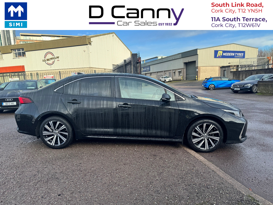 2022 Toyota Corolla HYBRID LUNA SPORT 4DR AUTO €25,900