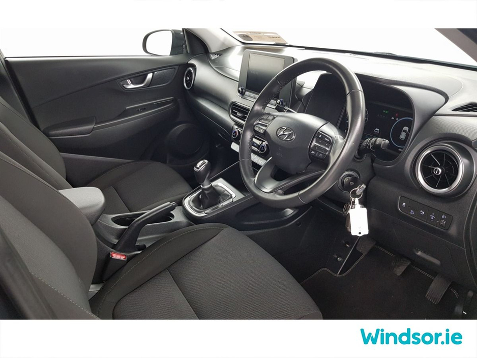 2022 Hyundai Kona - image 10