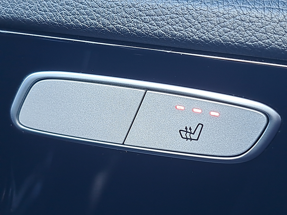 2018 Mercedes-Benz C Class Executive SE with full leather seats, 2.0 diesel saloon. €17,950