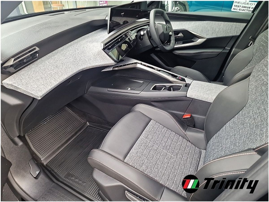 2025 Peugeot 5008 * DEMO * AUTOMATIC DIPPING LED HEADLIGHTS * TRINITY MOTORS * €48,945