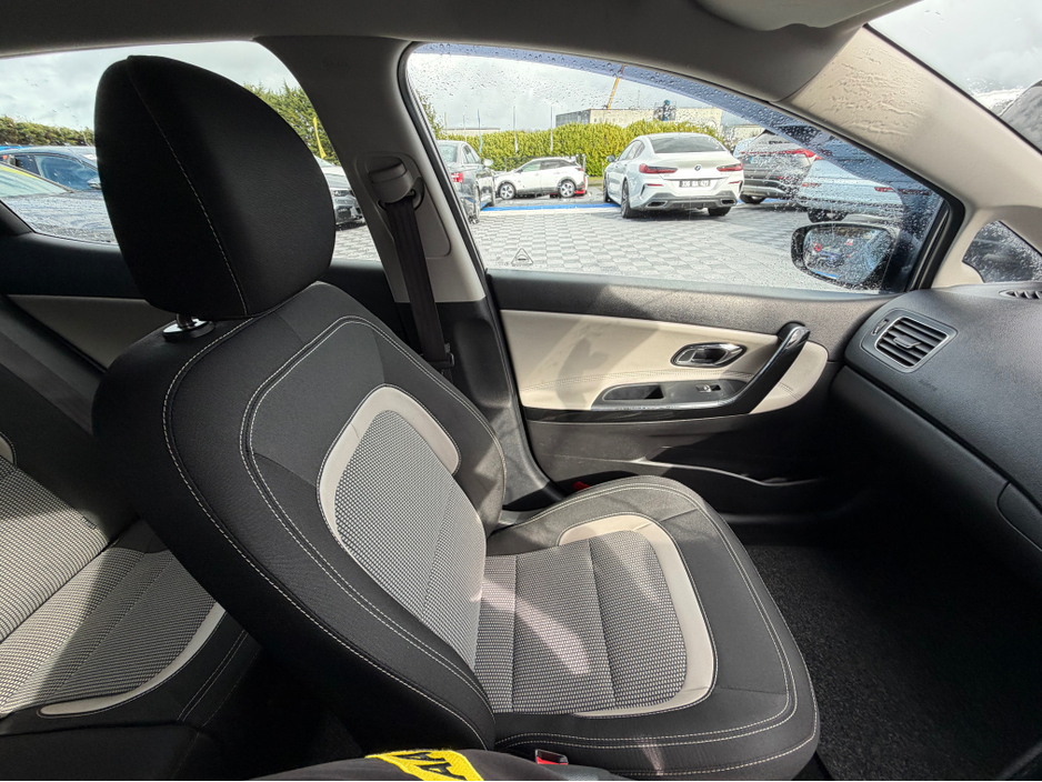 2017 Kia Ceed - image 23