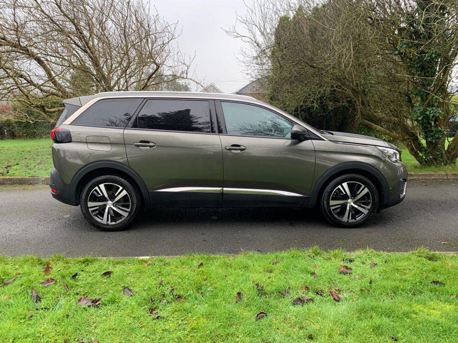 2019 Peugeot 5008 1.5 ALLURE BLUE HDI 130HP S/S 5DR €18,995