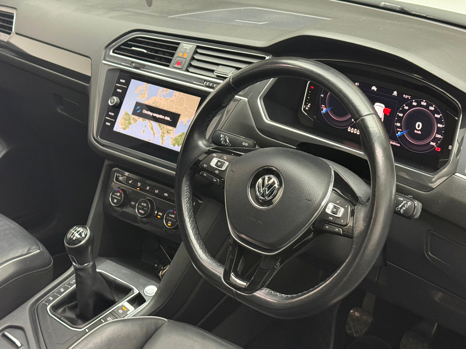 2020 Volkswagen Tiguan Allspace R-LINE 2.0TDI 150HP 7 SEATER *PAN ROOF* €32,990