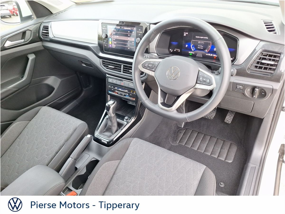 2025 Volkswagen T-Cross - image 2