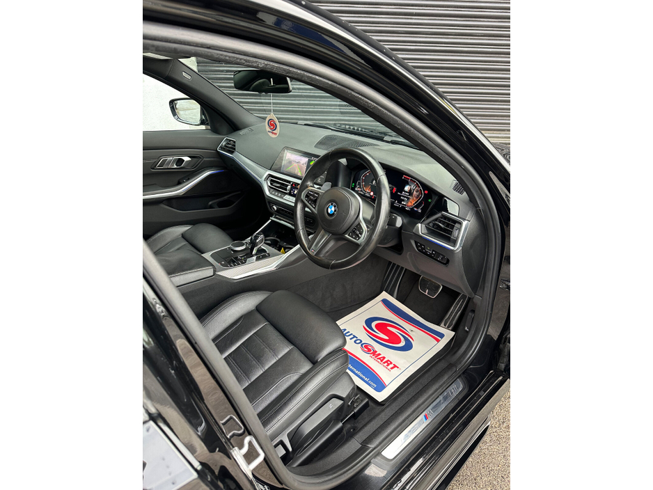 2021 BMW 3 Series  €35,995