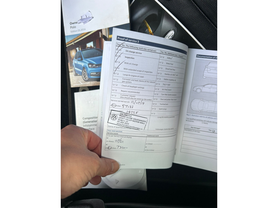 2017 Volkswagen Polo - image 20