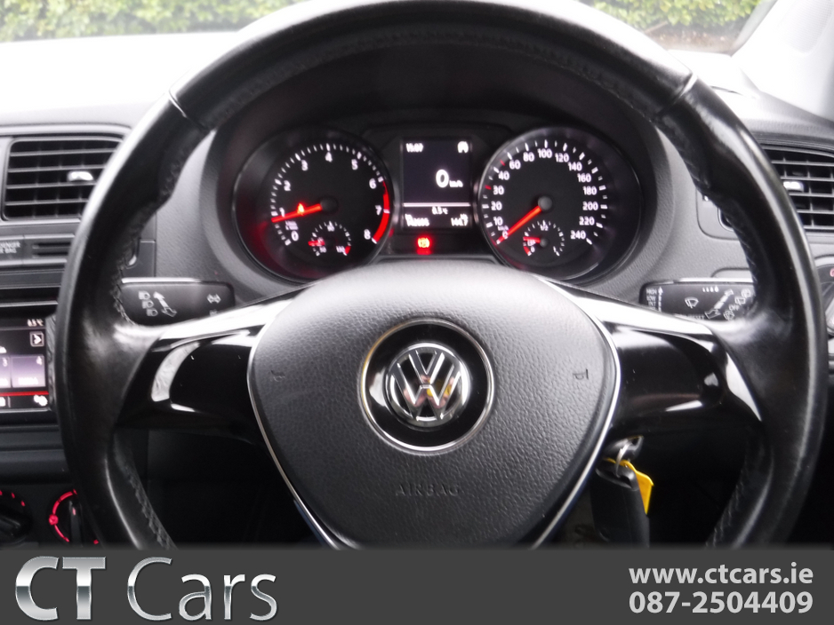 2015 Volkswagen Polo TRENDLINE 1.0 60HP MANUAL 5SPEED 5DR €8,450