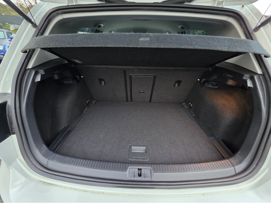 2015 Volkswagen Golf 1.4 HIGHLINE EDITION ALCANTARA SEATS REVERSING CAMERA - SIMI DEALER - LOW ROAD TAX BAND €14,750