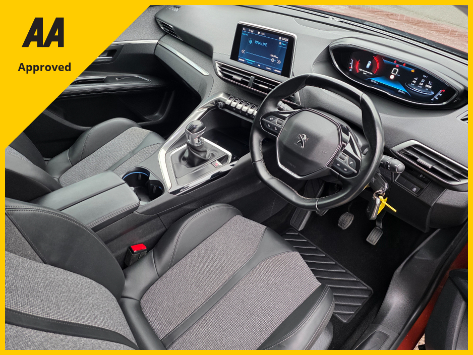 2020 Peugeot 3008 ALLURE * 1.5 DIESEL €17,900